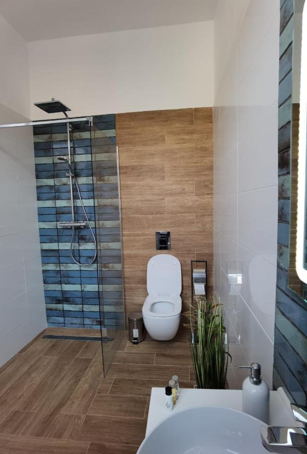 Zen Apartments Oradea Ngoại thất bức ảnh