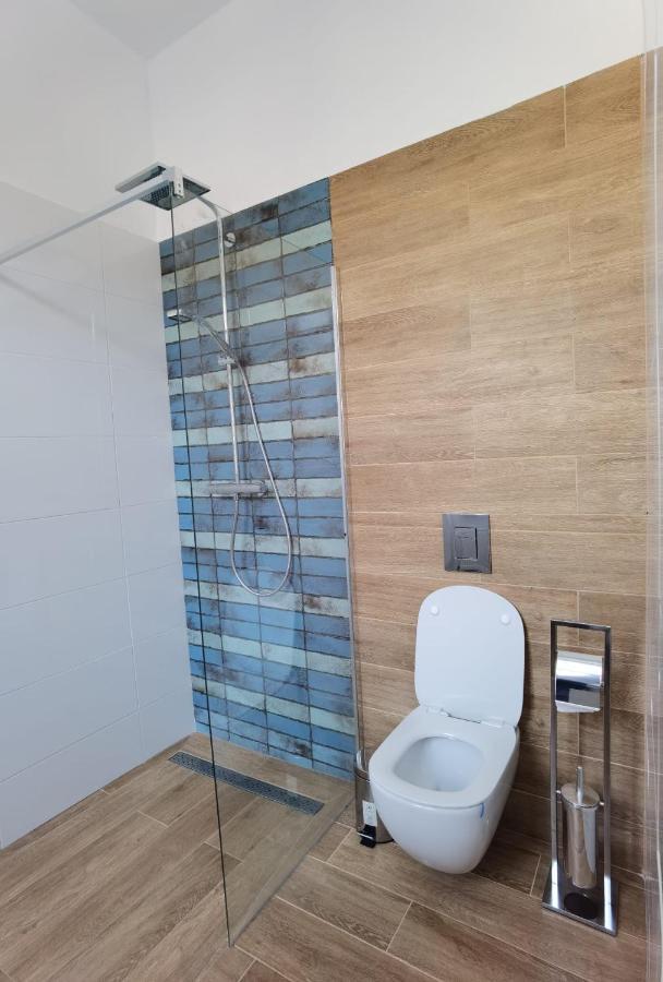 Zen Apartments Oradea Ngoại thất bức ảnh