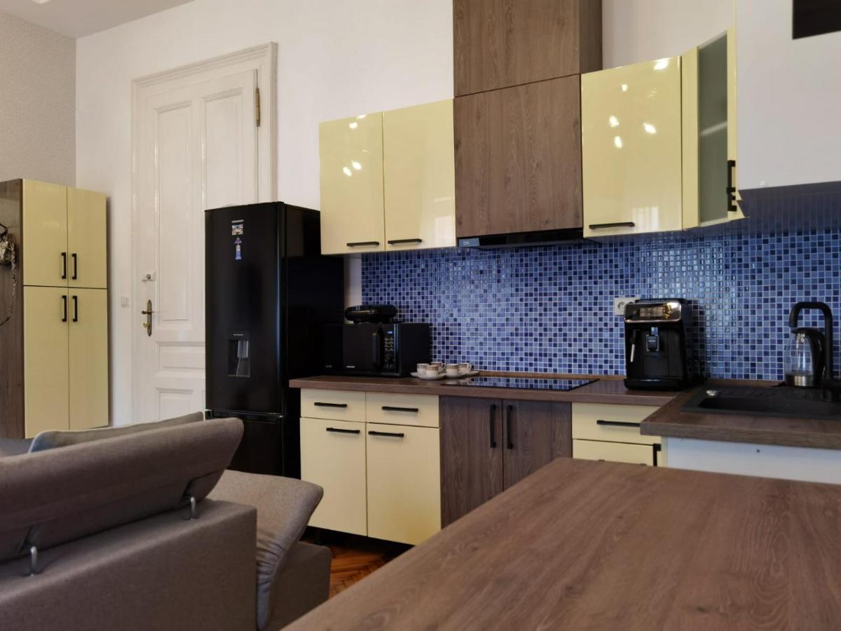 Zen Apartments Oradea Ngoại thất bức ảnh