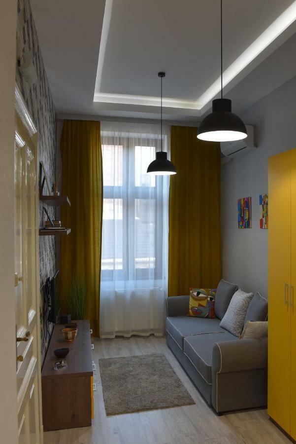 Zen Apartments Oradea Ngoại thất bức ảnh